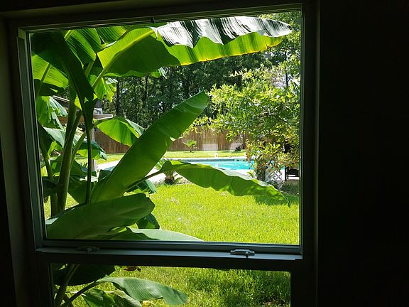 2nd image of 14 Deerrun Cir