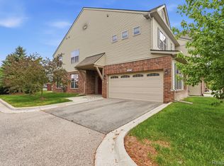 49111 Charnwood Dr, Macomb, MI 48042