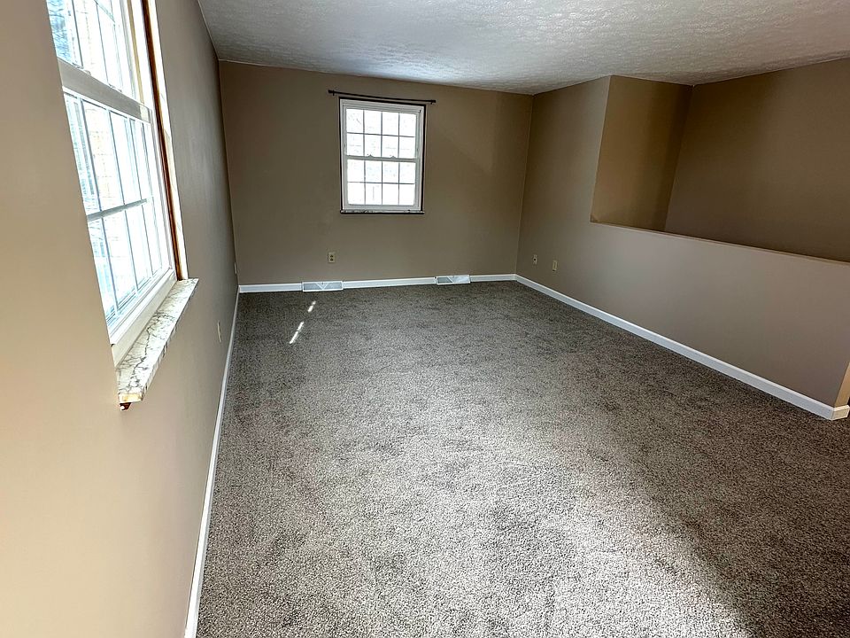 1st image of 2442 Montclair Ave