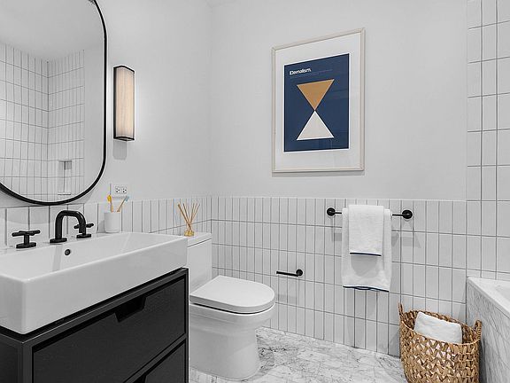 4th image of 11 Hoyt St APT 52D