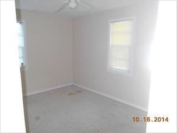 4th image of 115 W Goodheart Ave