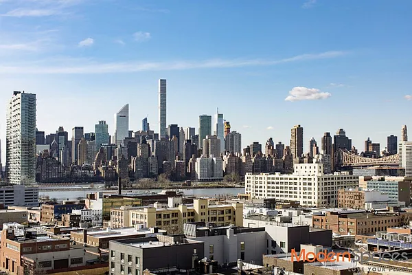 Sold by Modern Spaces | media 14