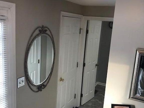 3rd image of 941 Sturbridge Dr