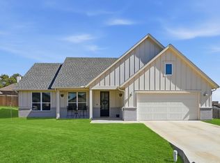 4004 Gallivant Dr, Granbury, TX 76049