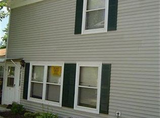 1301B Pembrooke Dr #B, Salem, OH 44460
