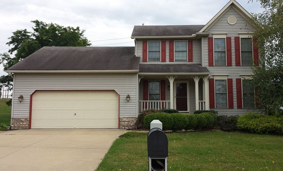 1st image of 2240 Canterbury Cir