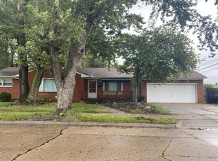 24510 Dale Ave, Eastpointe, MI 48021