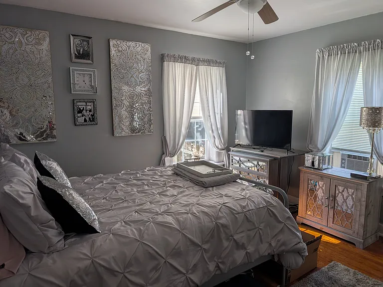 Chester Dr — Photo 14