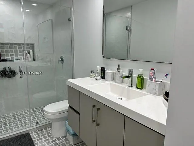 5401 Collins Ave #128 — Photo 43