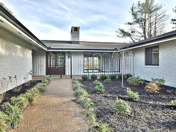2nd image of 10036 El Pinar Dr