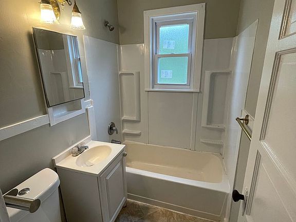 5th image of 422-426 Cedar Dr #424
