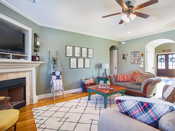 4th image of 1728 Glen Echo Ct