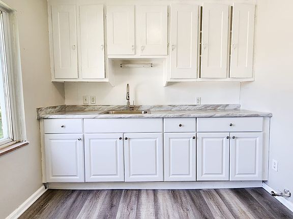 3rd image of 17703 Harvard Ave #1