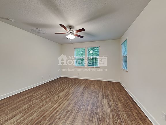 3rd image of 1166 Tara Ln
