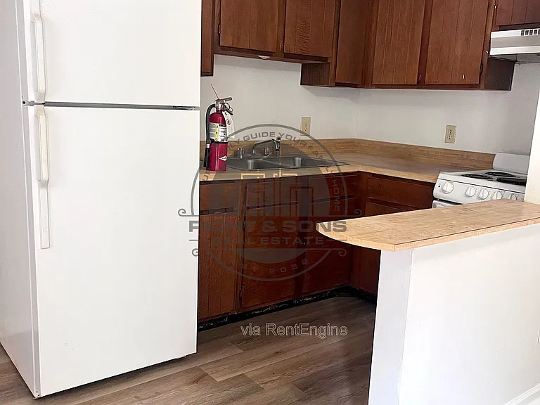 2544 Bilbrey Dr — Photo 2