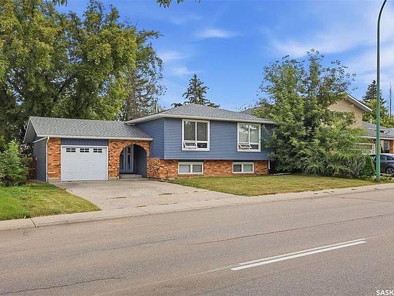 2nd image of 723 Lenore DRIVE