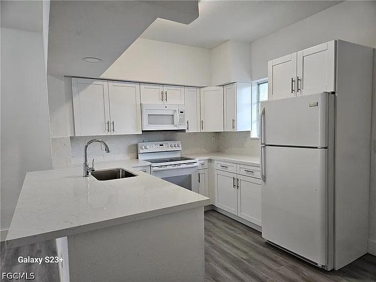 8424 Bernwood Cove Loop #1511 — Photo 7
