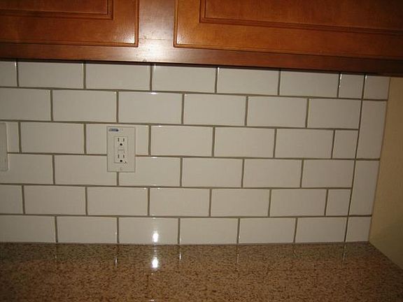 4th image of 3410 W 4th St