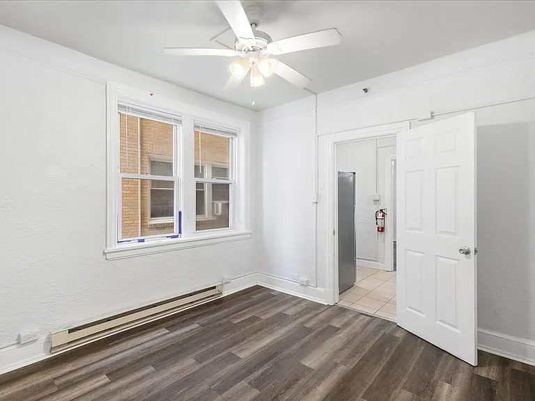 37 S Iowa Avenueunit #5D — Photo 14