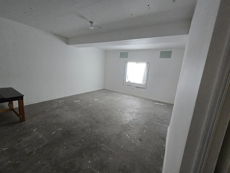 574 S Chimazo Dr — Photo 25