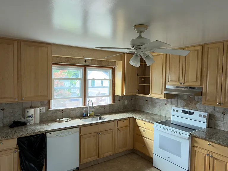 507 Main St — Photo 11