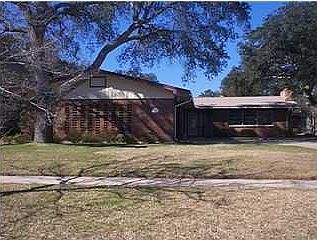 Excellent curb appeal