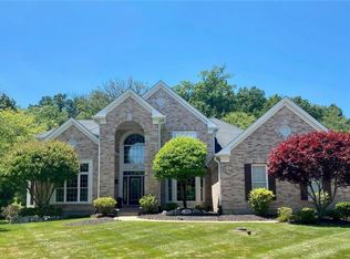 454 Pine Bend Dr, Chesterfield, MO 63005