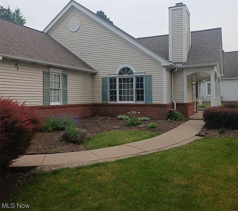 1st image of 19159 Echo Dr