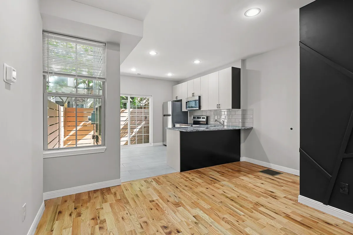 Building Photo - 2857 N Opal St