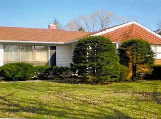 2204 Robin Ln, Rolling Meadows, IL 60008