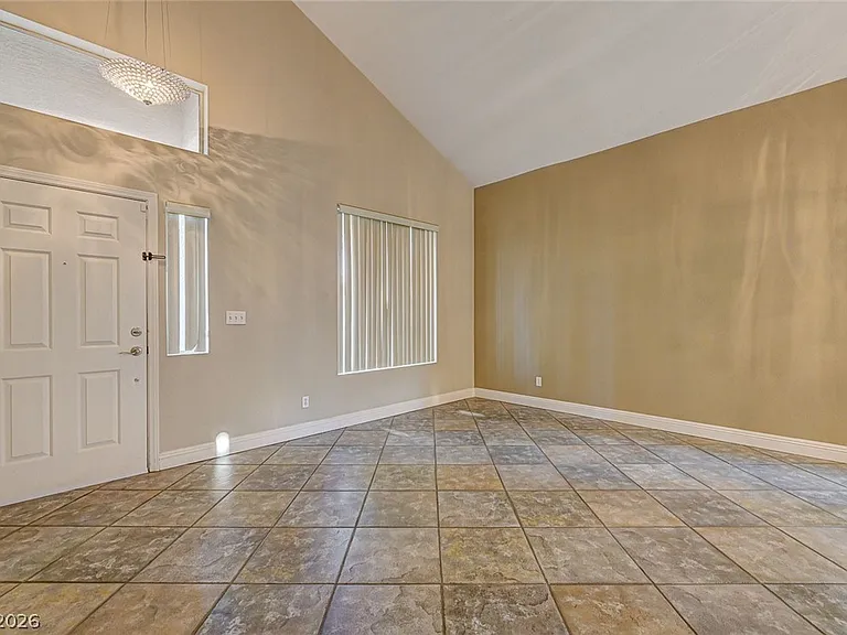 317 Greenleaf Glen St — Photo 12