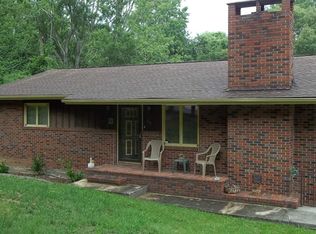 140 Redwood Dr, Harriman, TN 37748