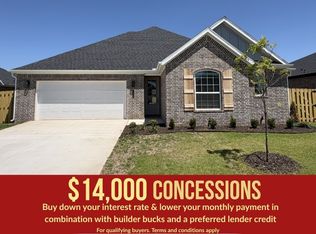 1816 Farmer St, Pea Ridge, AR 72751