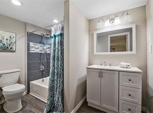 6880 Monaco St #B, Commerce City, CO 80022