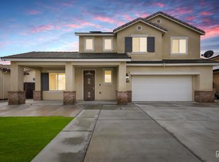 5017 Clear Crystal Dr, Bakersfield, CA 93313