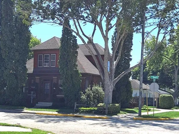 1204 3rd St, La Salle, IL 61301