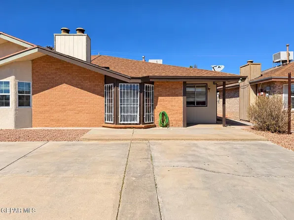 1907 Estrada Dr, El Paso, TX 79936