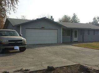 1015 SW 9th Pl, Hermiston, OR 97838