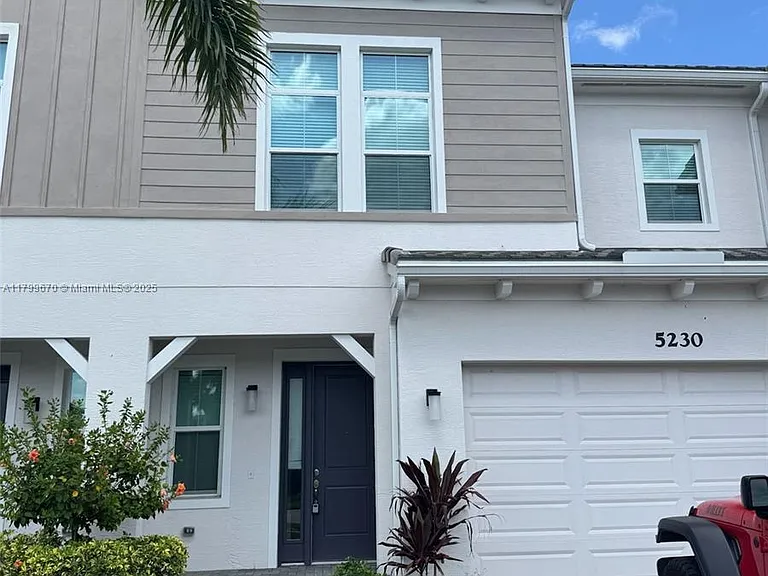 5230 Thatcher Ct — Photo 1