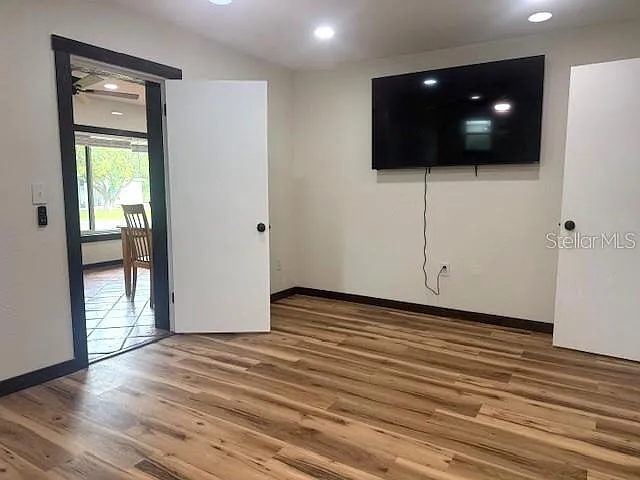 14472 Valentine Dr — Photo 17