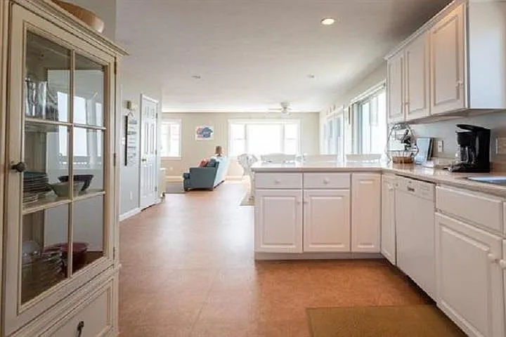 12 Noreast Ln — Photo 9
