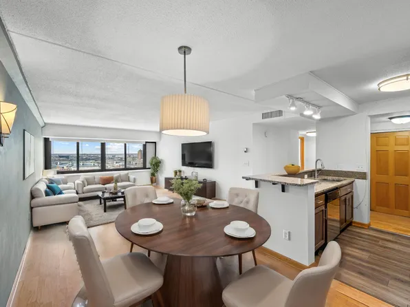 1920 S 1st St APT 2102, Minneapolis, MN 55454