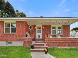 19 E Hoosac St, Adams, MA 01220