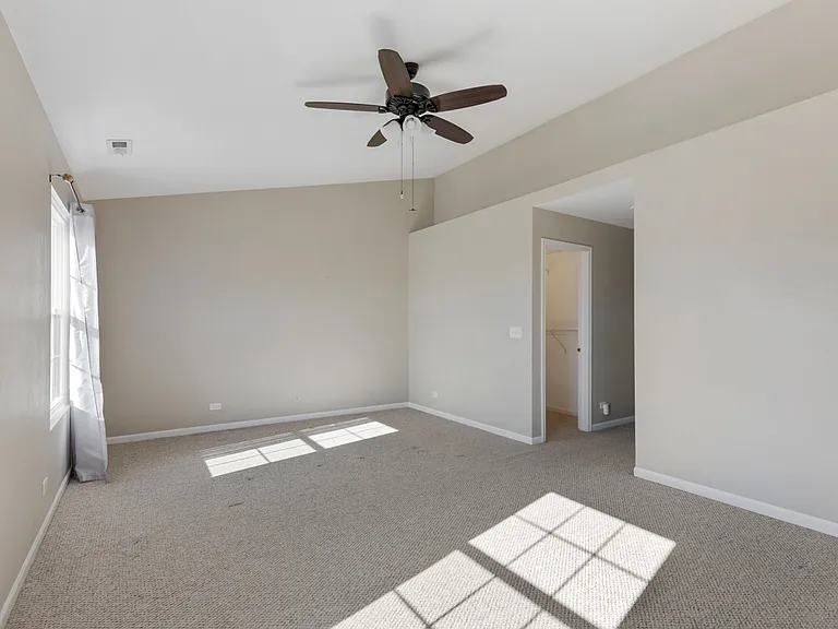 1638 Fredericksburg Ln #1638 — Photo 14