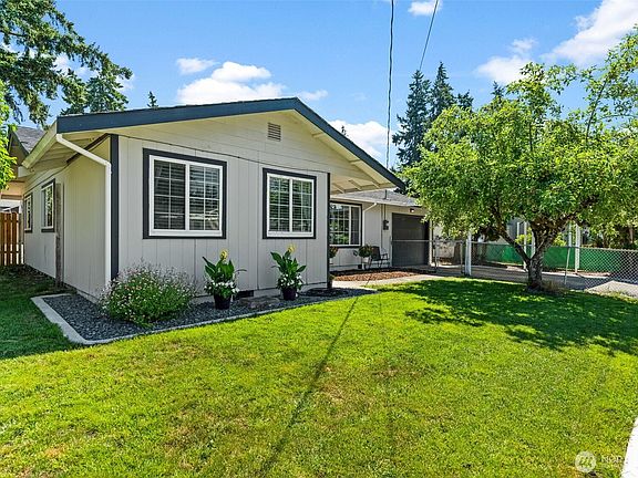 2nd image of 17019 19th Avenue E