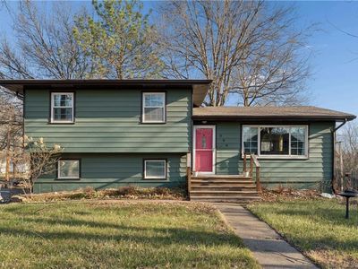 506 W King St, Spring Hill, KS, 66083