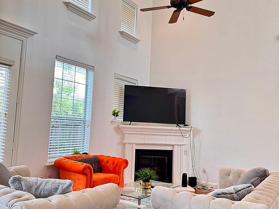 4th image of 4406 Honfleur Ct