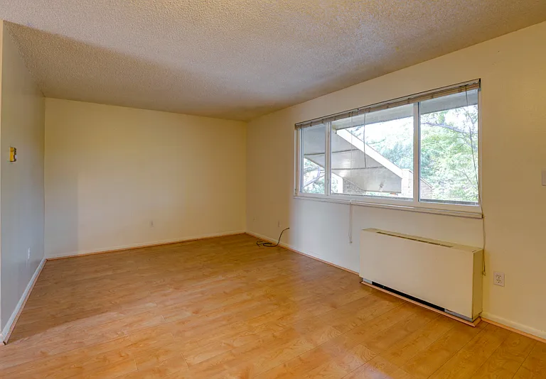 3000 Colorado Ave. — Photo 16