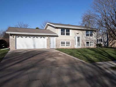 952 London St, Menasha, WI, 54952