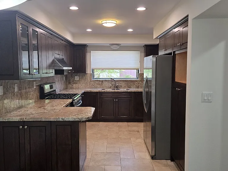 21900 Marylee St #292 — Photo 9
